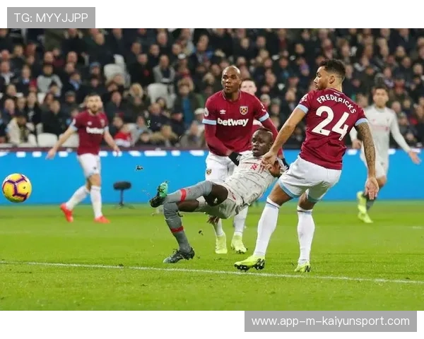 伯恩茅斯跑动积极形成优势